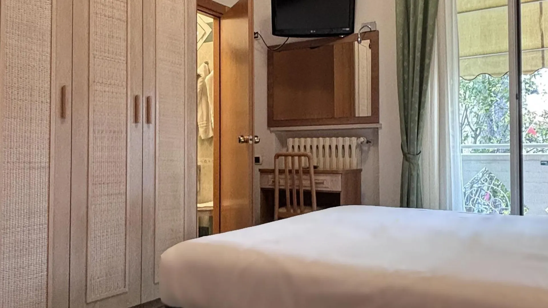 Pinetina Mare Baby Family Hotel Pinarella 3*,  Italia