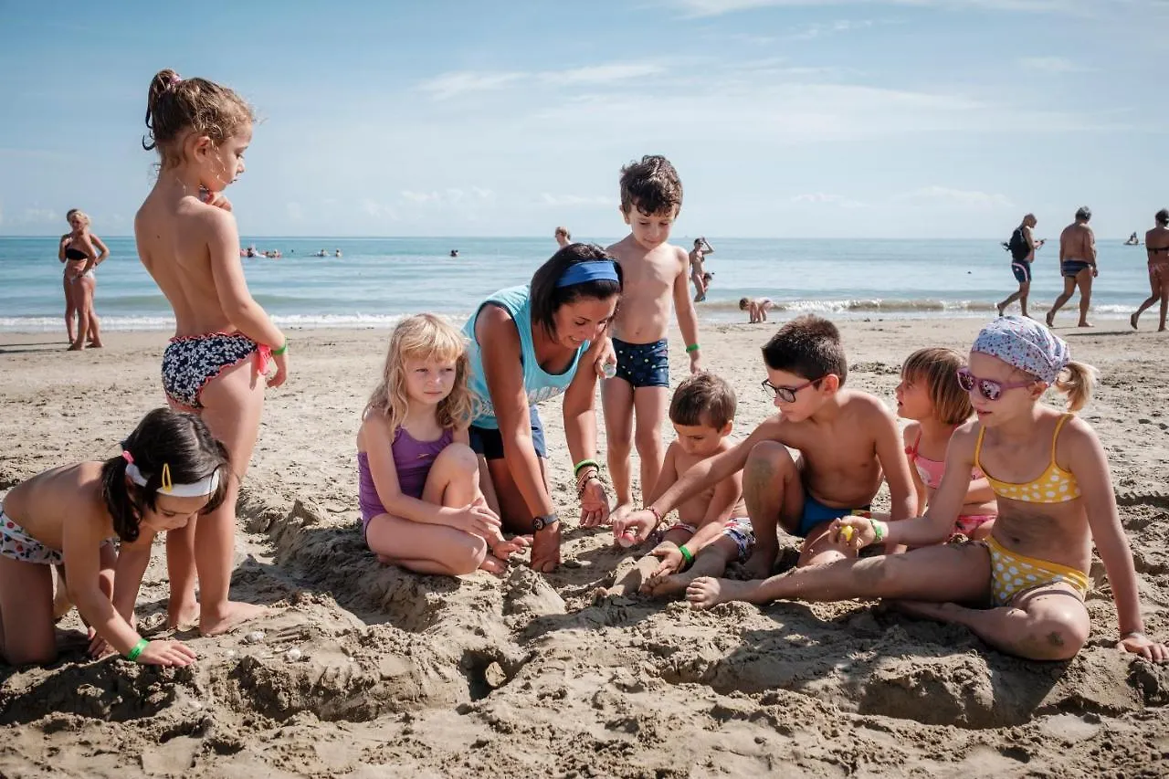 Pinetina Mare Baby Family Hotel Pinarella Italy